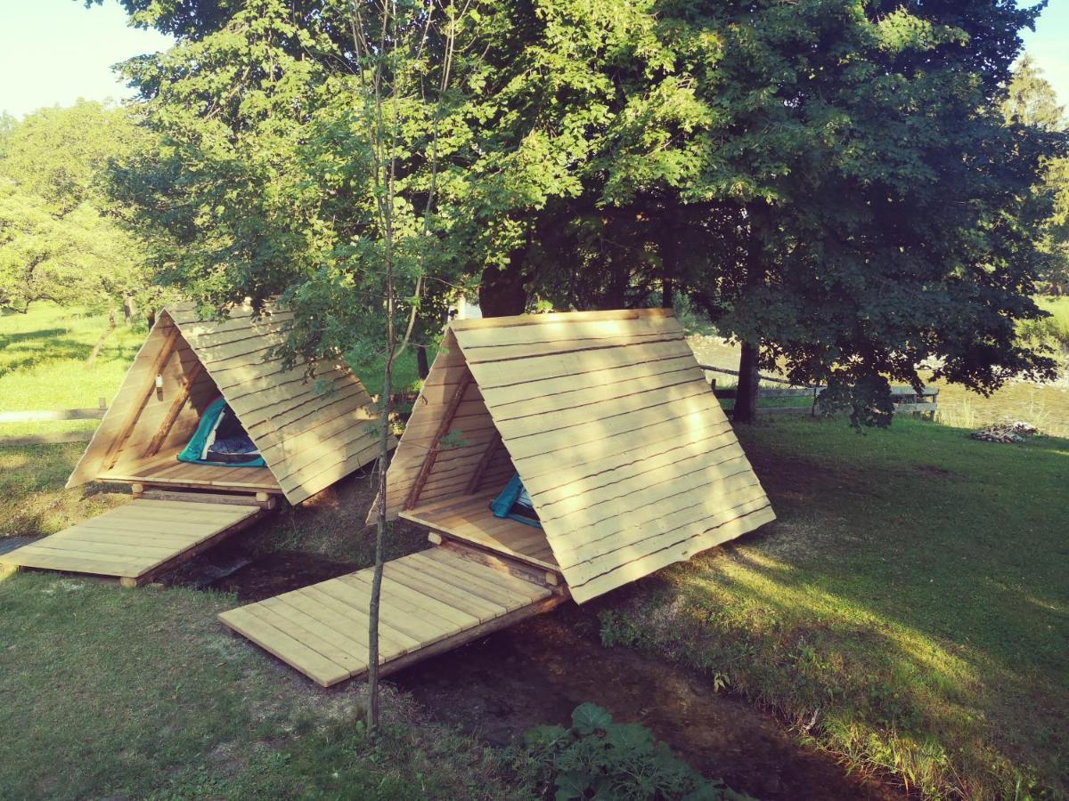 Kamp Na Otoku - Ljubno Ob Savinji Hotel Luaran gambar