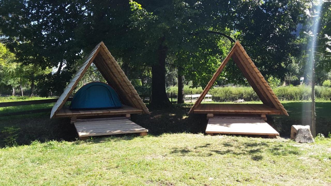Kamp Na Otoku - Ljubno Ob Savinji Hotel Luaran gambar