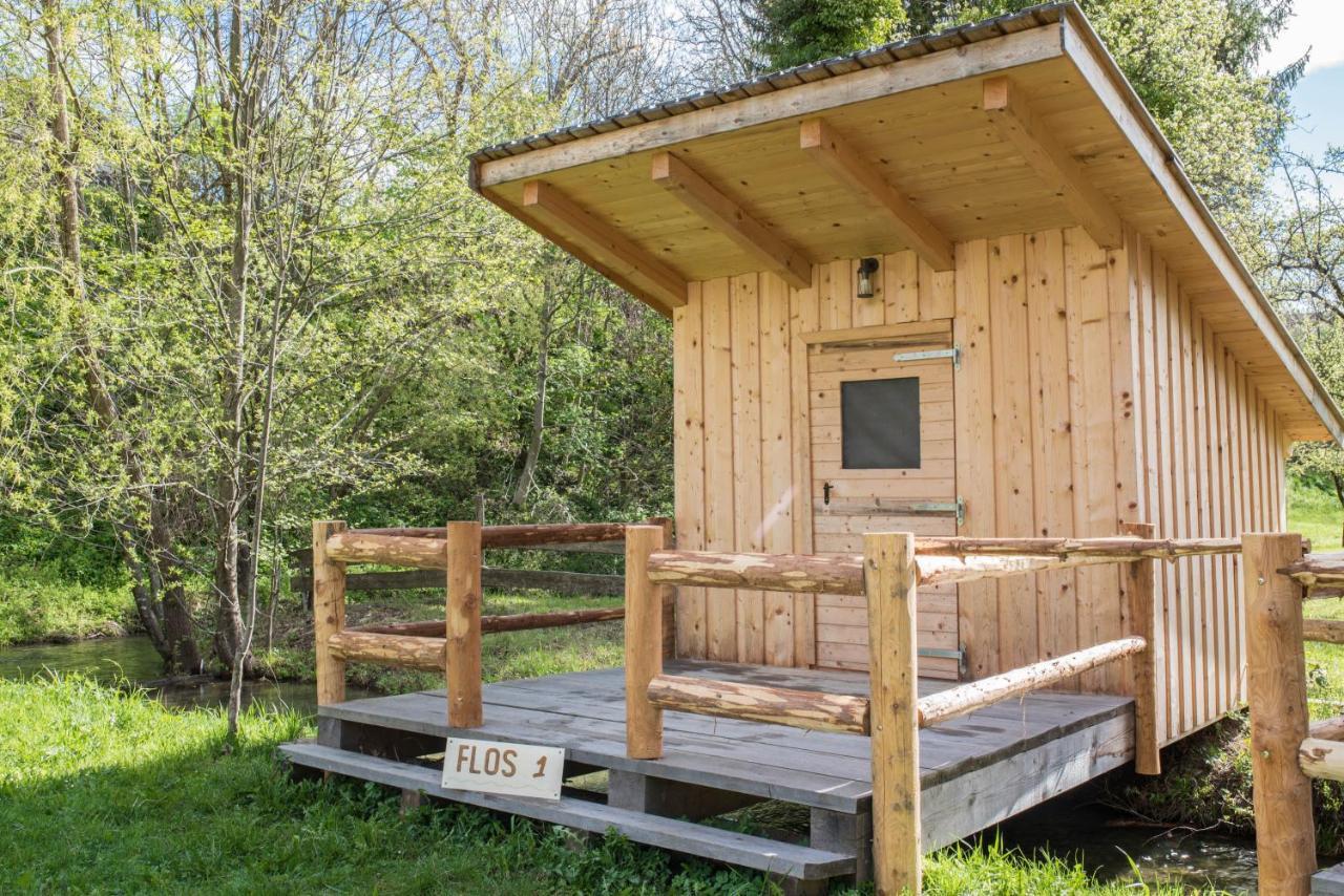 Kamp Na Otoku - Ljubno Ob Savinji Hotel Luaran gambar
