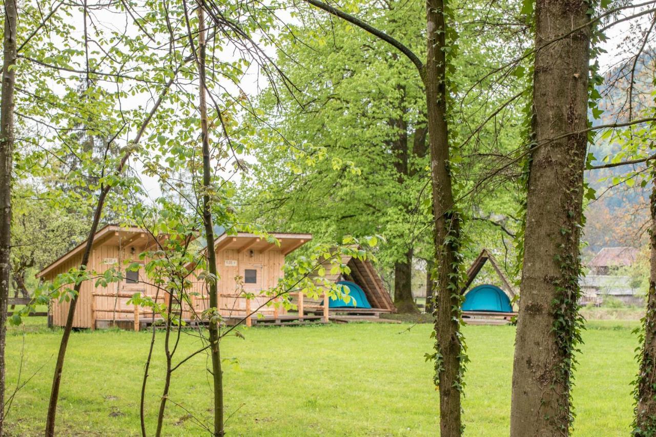 Kamp Na Otoku - Ljubno Ob Savinji Hotel Luaran gambar