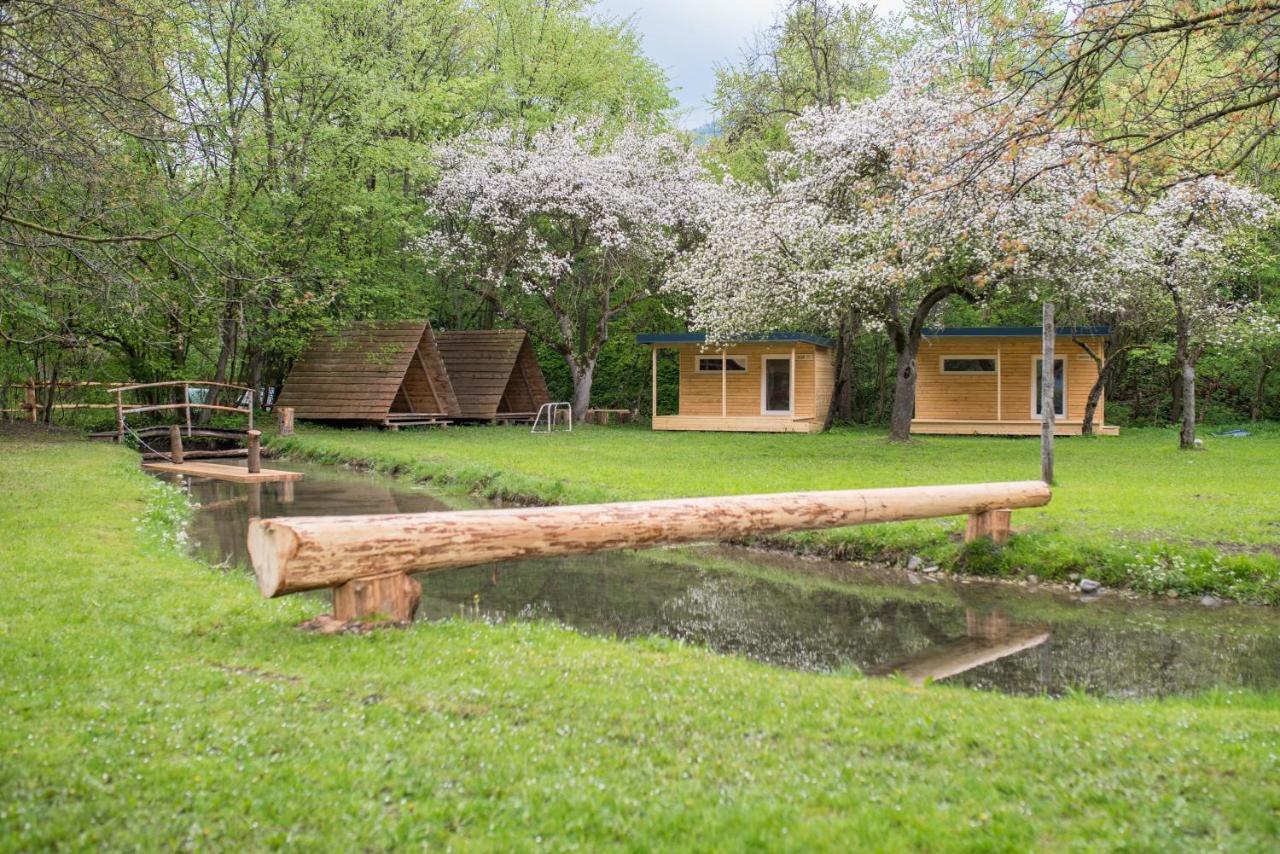 Kamp Na Otoku - Ljubno Ob Savinji Hotel Luaran gambar
