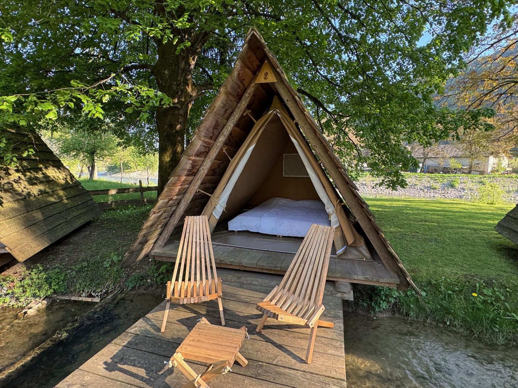 Kamp Na Otoku - Ljubno Ob Savinji Hotel Luaran gambar